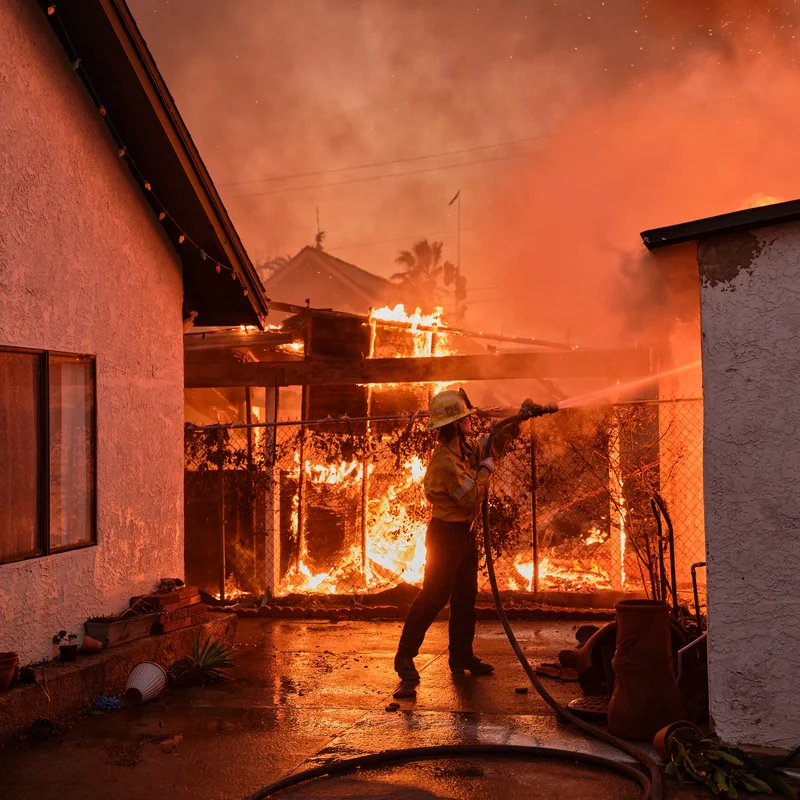 L.A. Wildfire Evacuations Were Slowed by System Weaknesses, New Report Finds