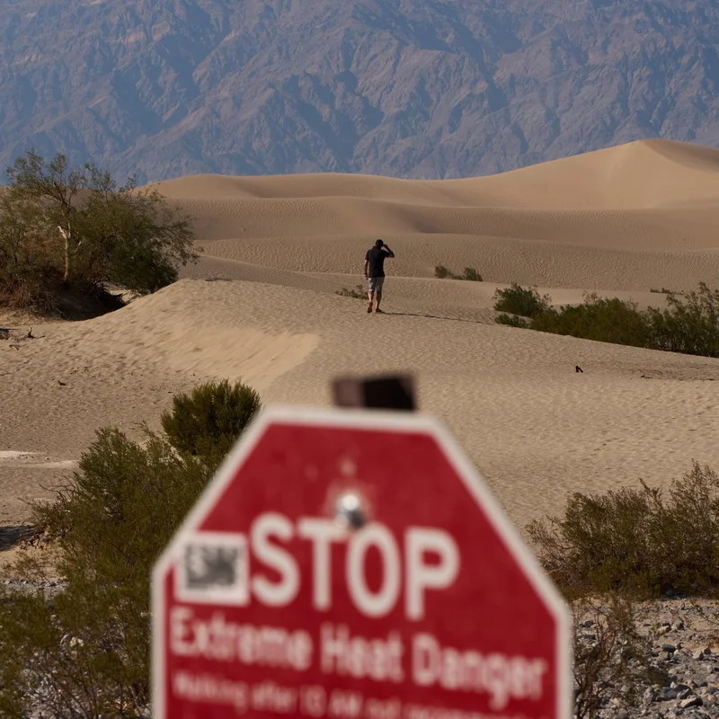 Close National Parks if Government Shuts Down, Former Superintendents Plead