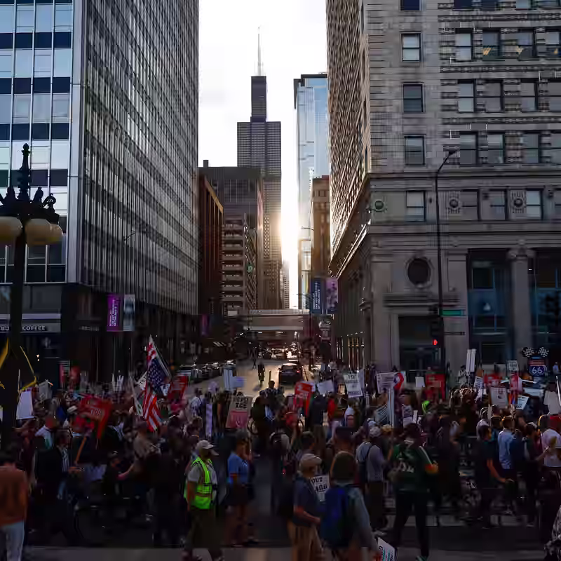 Trump Administration Will Deploy 100 National Guard Troops to Illinois