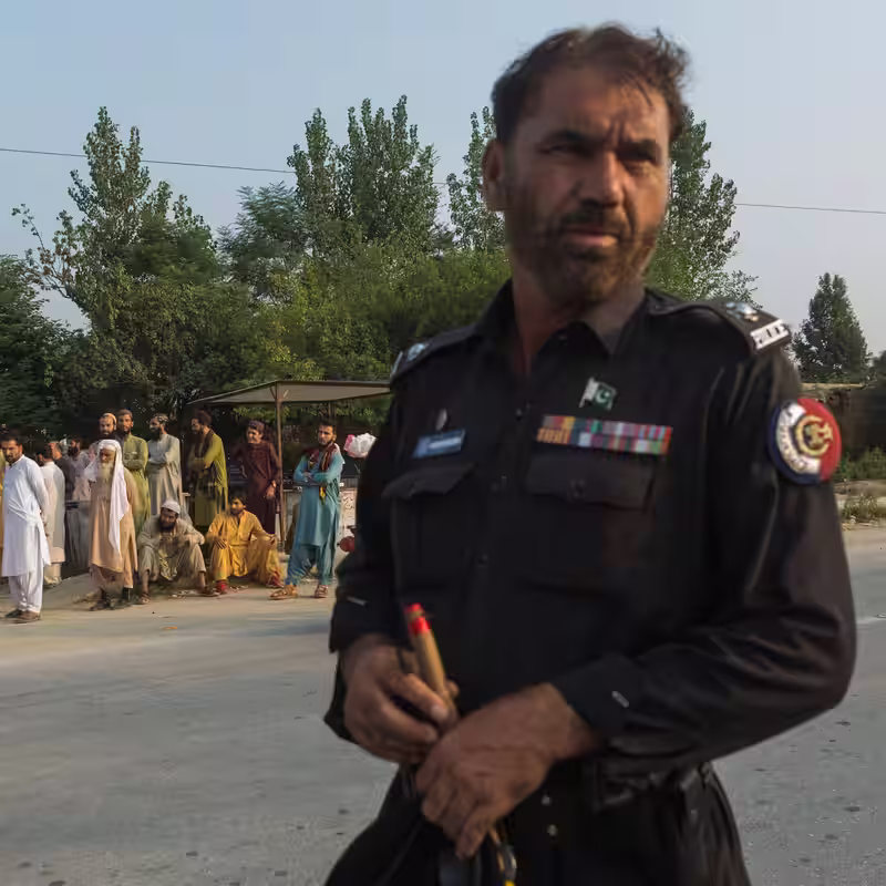 Pakistan Fights Its Fiercest Taliban Insurgency in a Decade