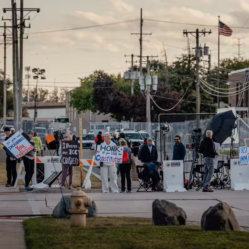 Appeals Court Maintains Block on Trump’s Troop Deployment to Illinois