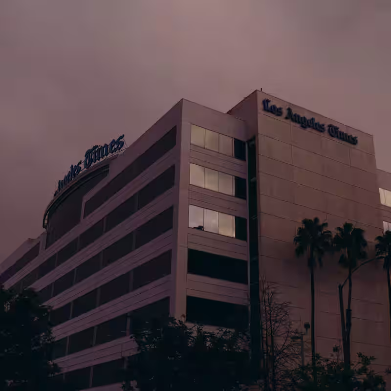 Los Angeles Times Moves Closer to a Public Stock Offering